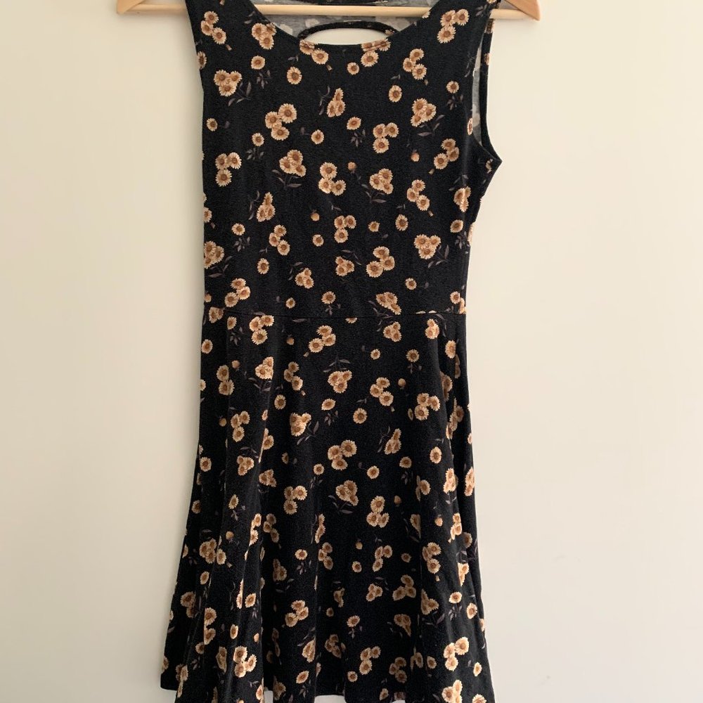 BRANDY MELVILLE Black Sunflower Dress w open back
